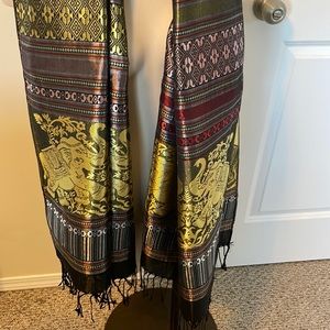 NWOT Elephant Scarf